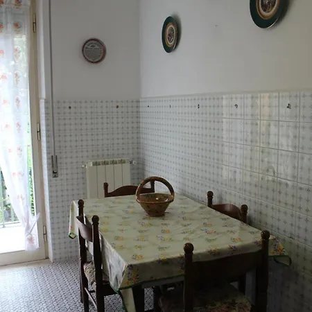 Appartmento Ranuncolo Apartment *